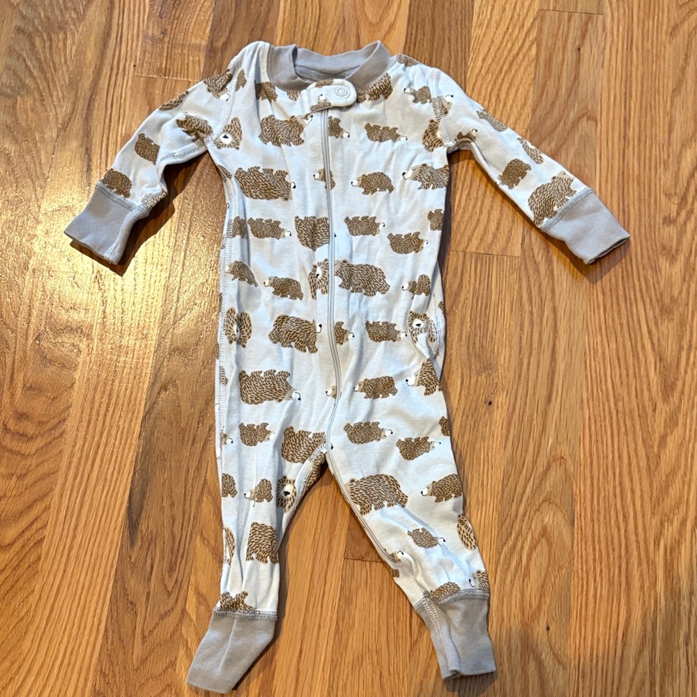 Hanna Andersson Gray 🐻 Print Kids Footie